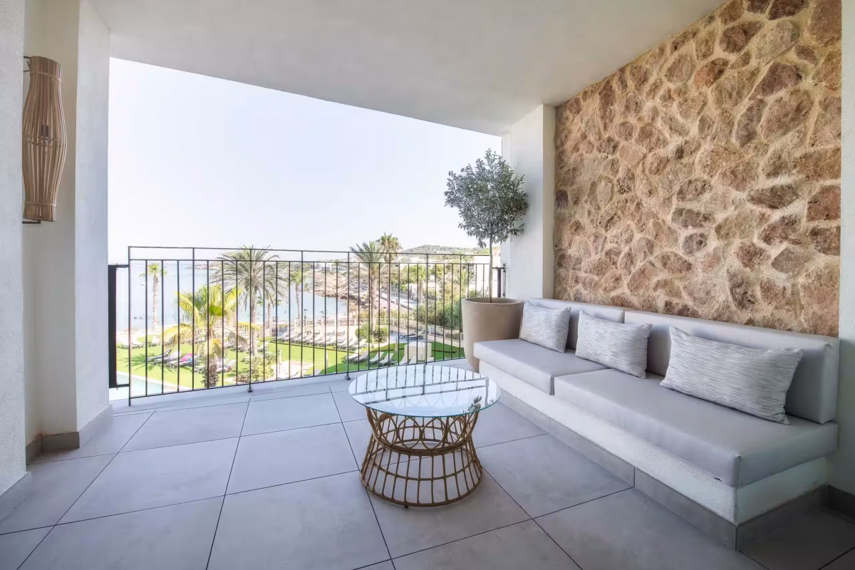 mobiliario exterior hotel ibiza terraza blau parc sunset